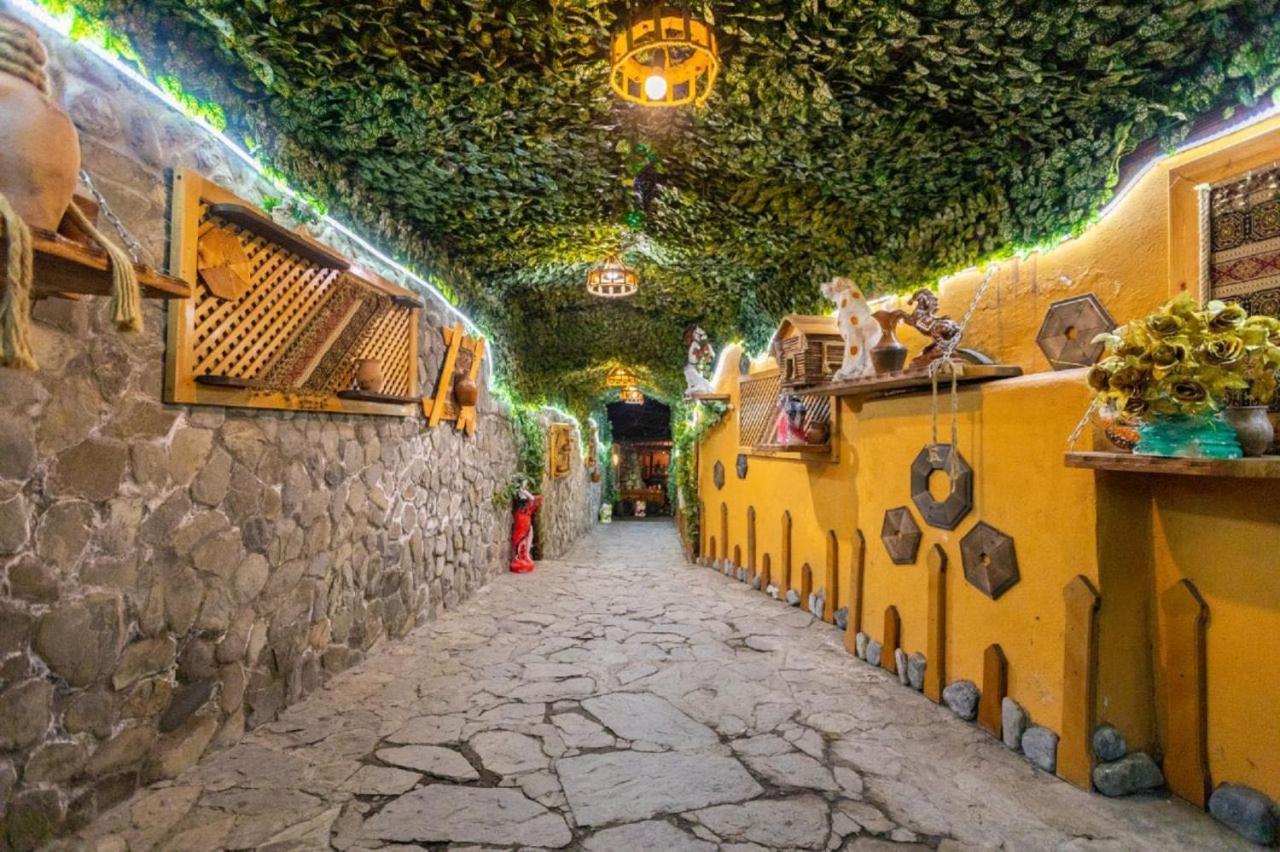 Gabala Karvan Hotel ภายนอก รูปภาพ