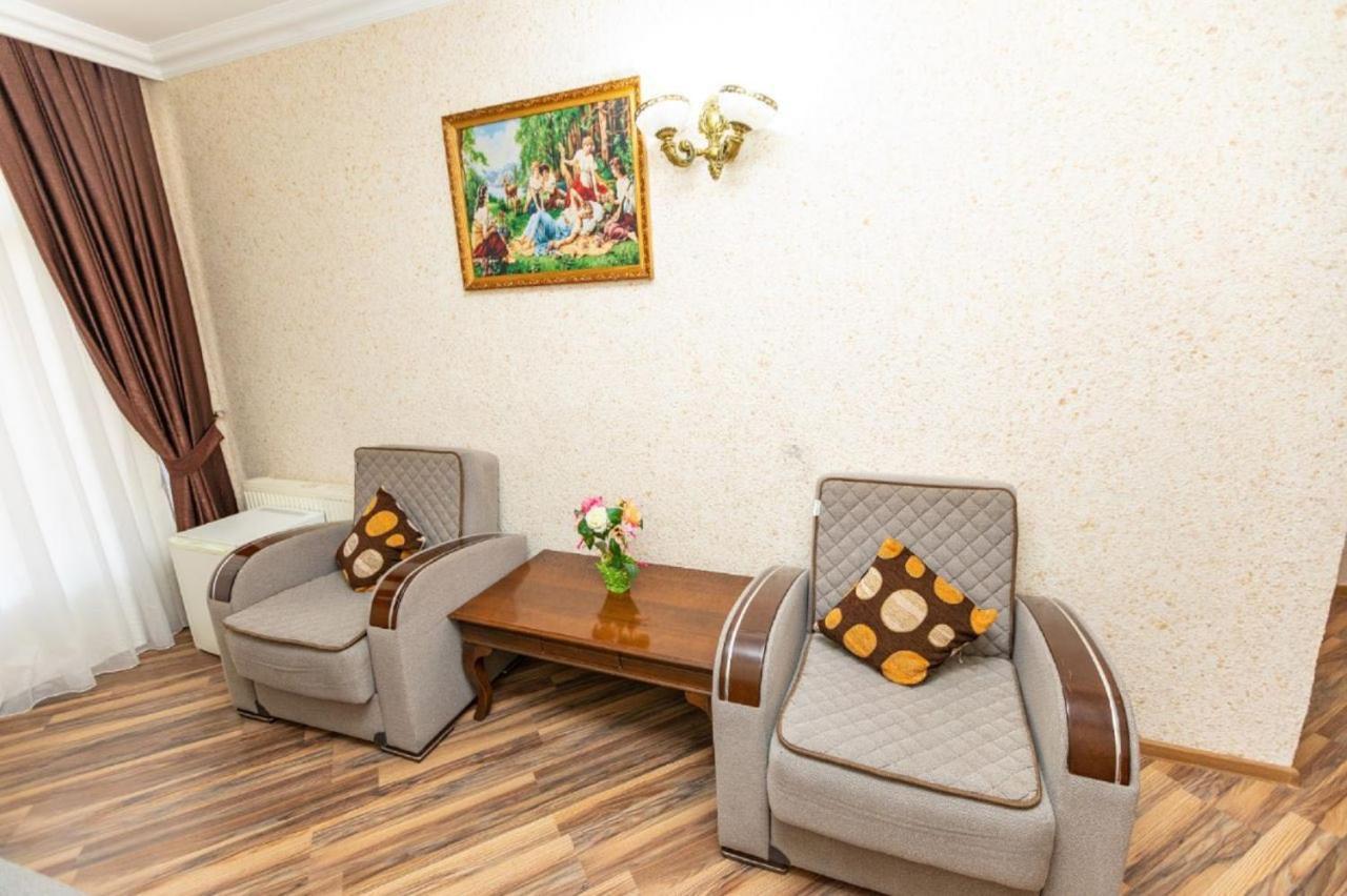 Gabala Karvan Hotel ภายนอก รูปภาพ